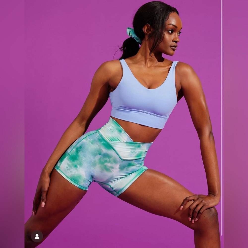 BuffBunny high waisted siren short